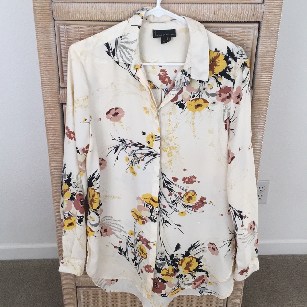 Floral Cream Tunic with Collar Jeans by Buffalo